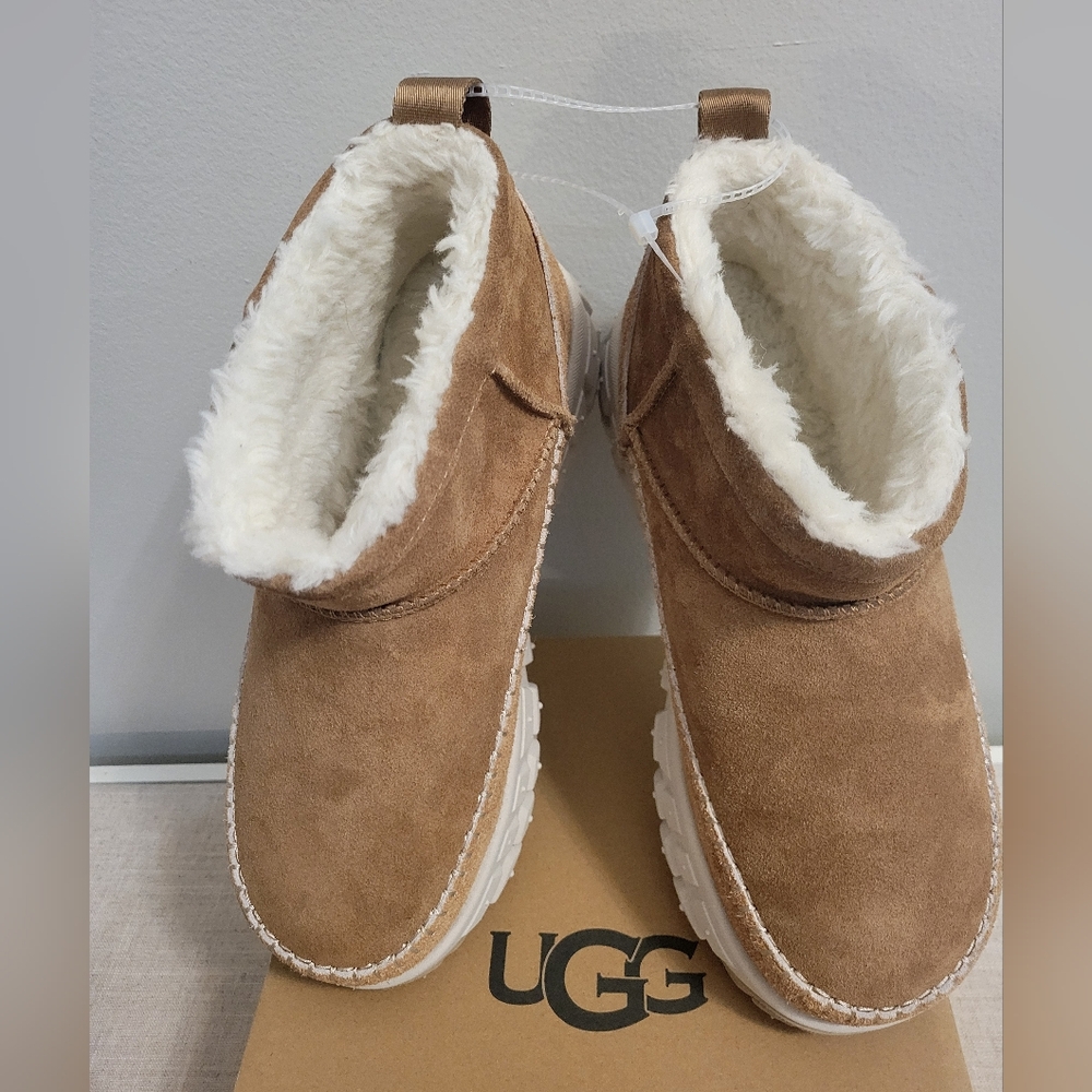 UGG® Venture Daze Ultra Mini Boot